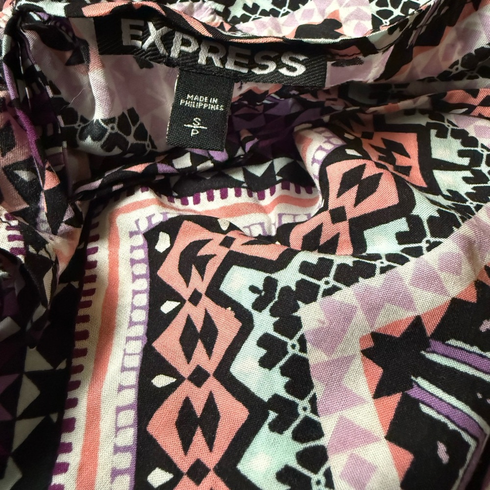 Express Multicolor Geometric Tank Top - Picture 3 of 3